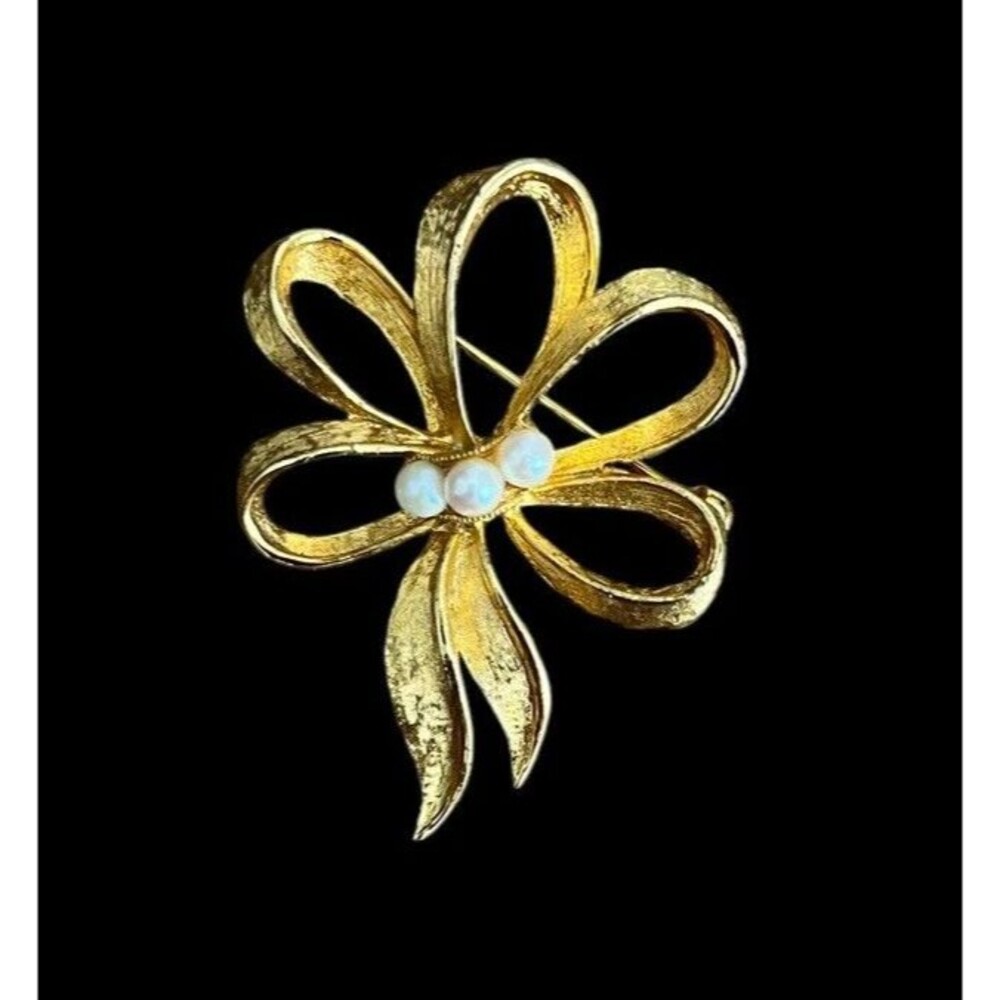 Vintage Bow Brooch Brushed Gold Tone And Faux Pearl Ribbon  Pin 2”